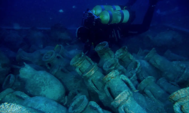 El Claustre y el Centre d’Arqueologia Subaquàtica de Catalunya (CASC)